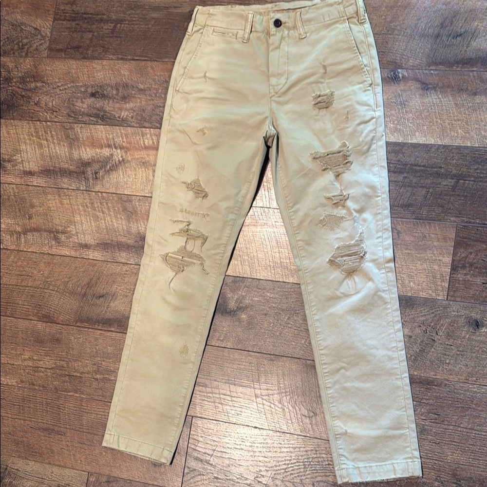 American Eagle Men's khaki Tan Distressed Pants 29x32